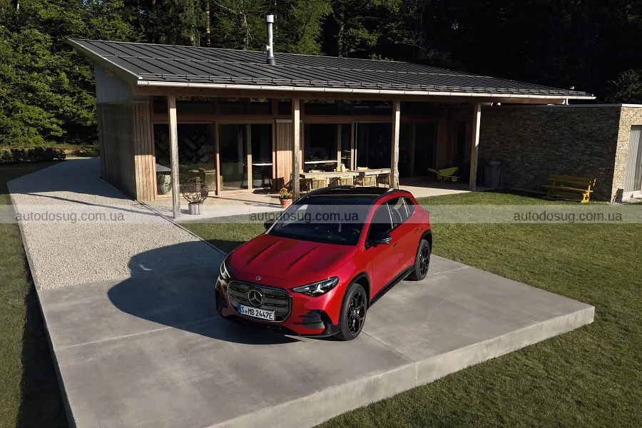 Новий Mercedes GLA підріс і отримав електроверсії