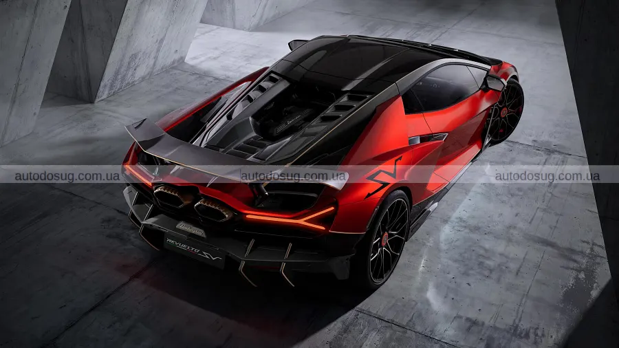 Новий Revuelto SV зробив Lamborghini ще швидшою