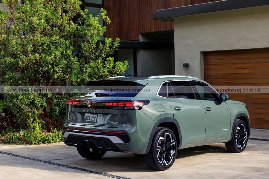 Новий VW Atlas Cross Sport лишився без важеля КПП