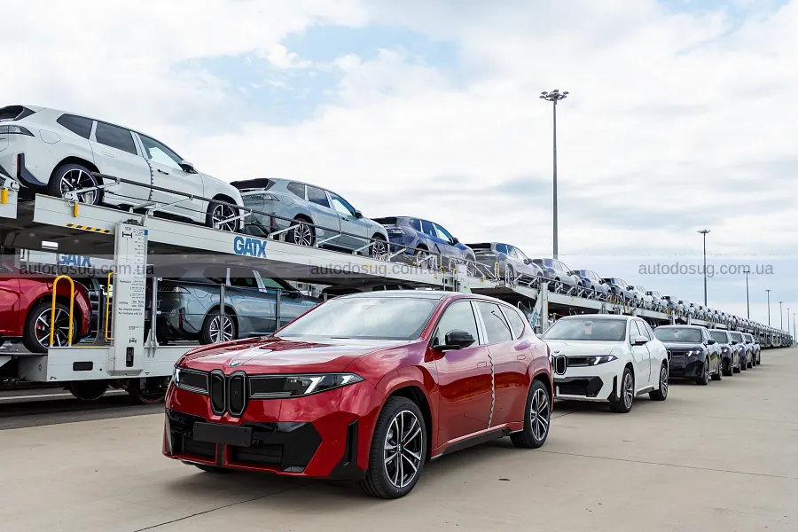 Попит на BMW iX3 стрімко підштовхнув виробництво