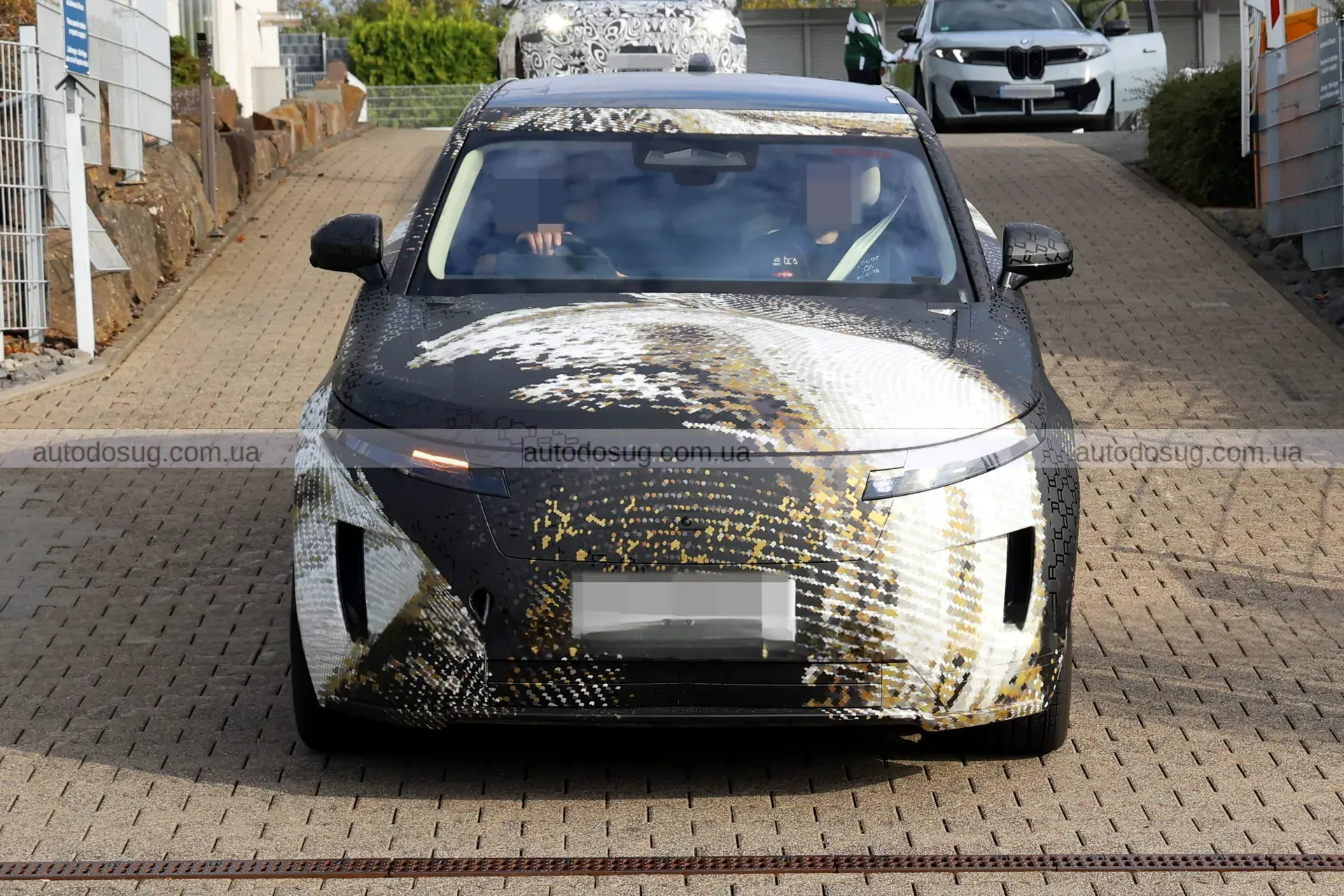 Range Rover GT змінює силует і мітить у німців