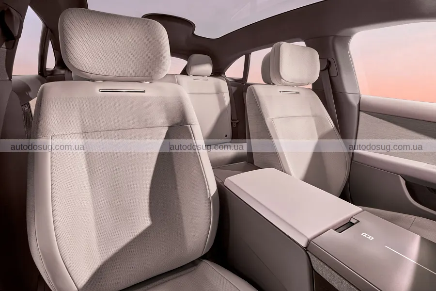 Range Rover виводить електричний GT із новим силуетом