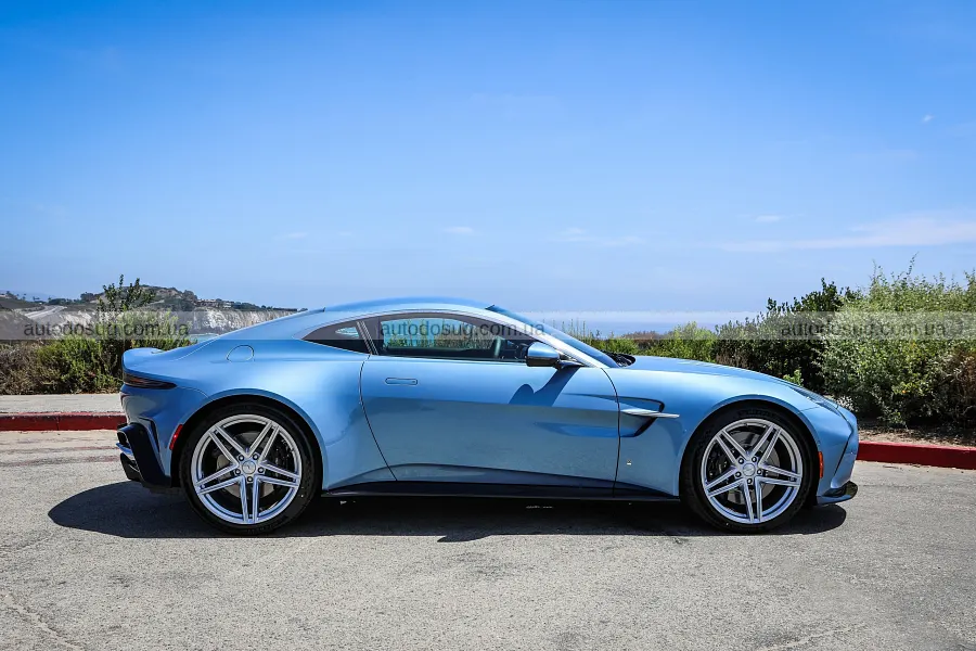 Рідкісні кольори повернулися на п’ять Aston Martin