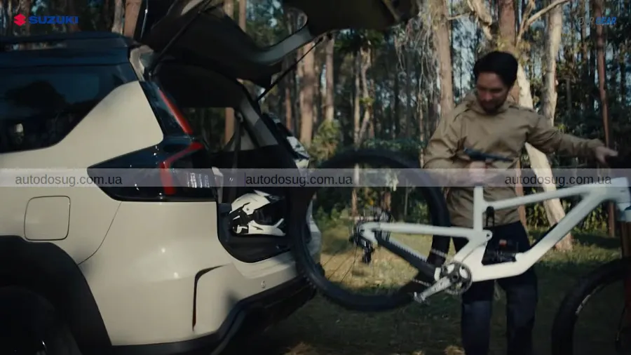 Suzuki повернула XL7 у новому семимісному форматі