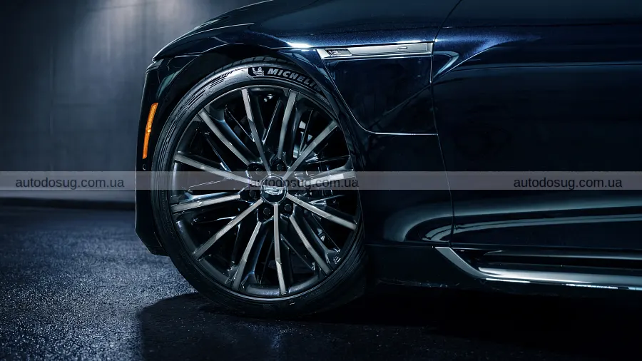 Темний Cadillac Celestiq отримав версію без хрому
