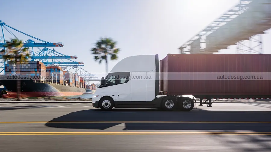 Tesla везе Semi до Європи вже у вересні