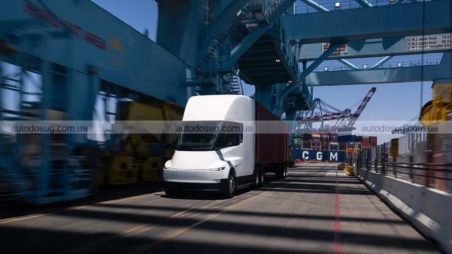 Tesla везе Semi до Європи вже у вересні