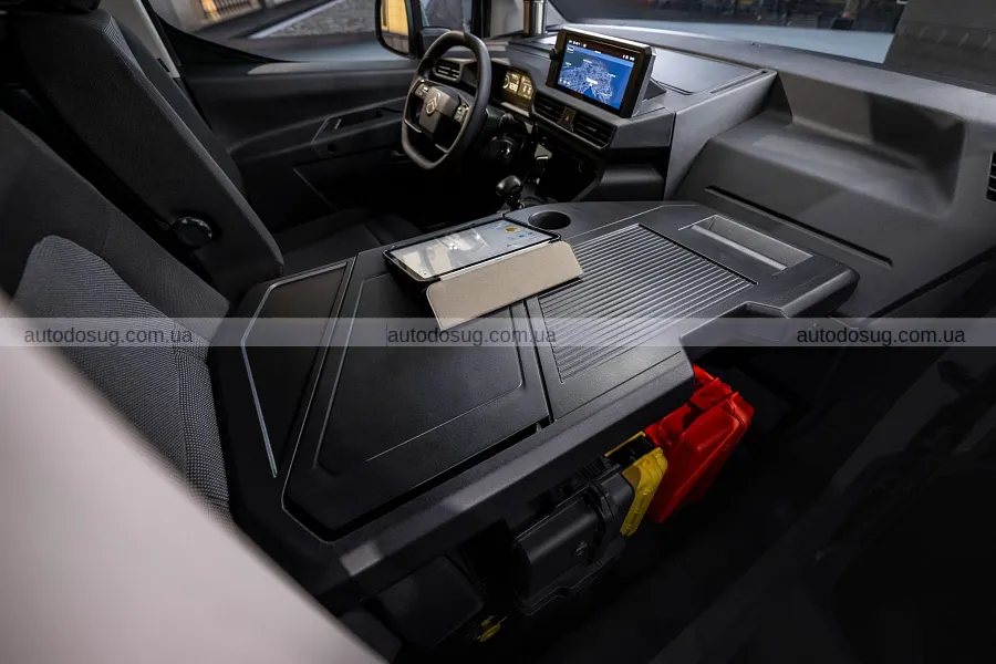 Базові Berlingo та Combo стали практичнішими
