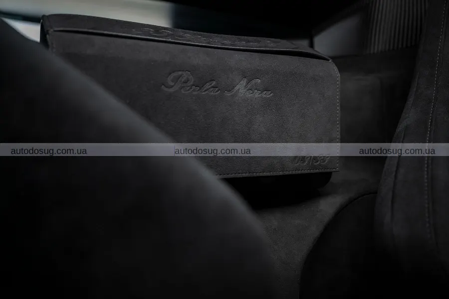 Чорна Alfa Romeo 33 Stradale отримала версію Perla Nera