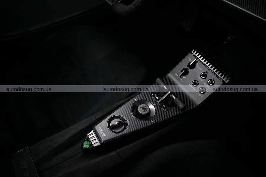 Чорна Alfa Romeo 33 Stradale отримала версію Perla Nera