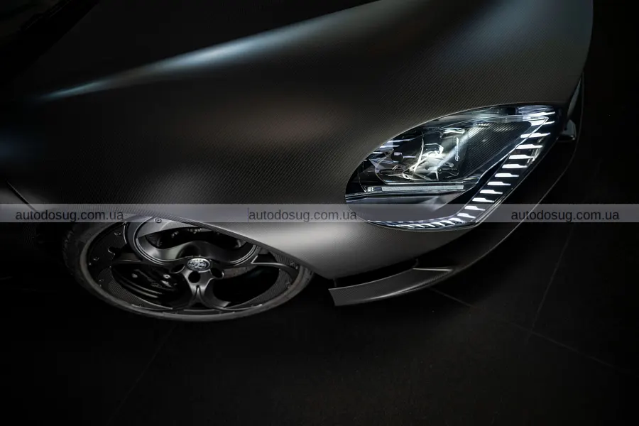 Чорна Alfa Romeo 33 Stradale отримала версію Perla Nera
