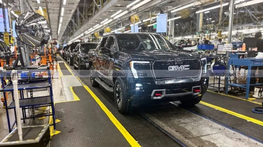 Електрокари GM поїхали до клієнтів з новими батареями