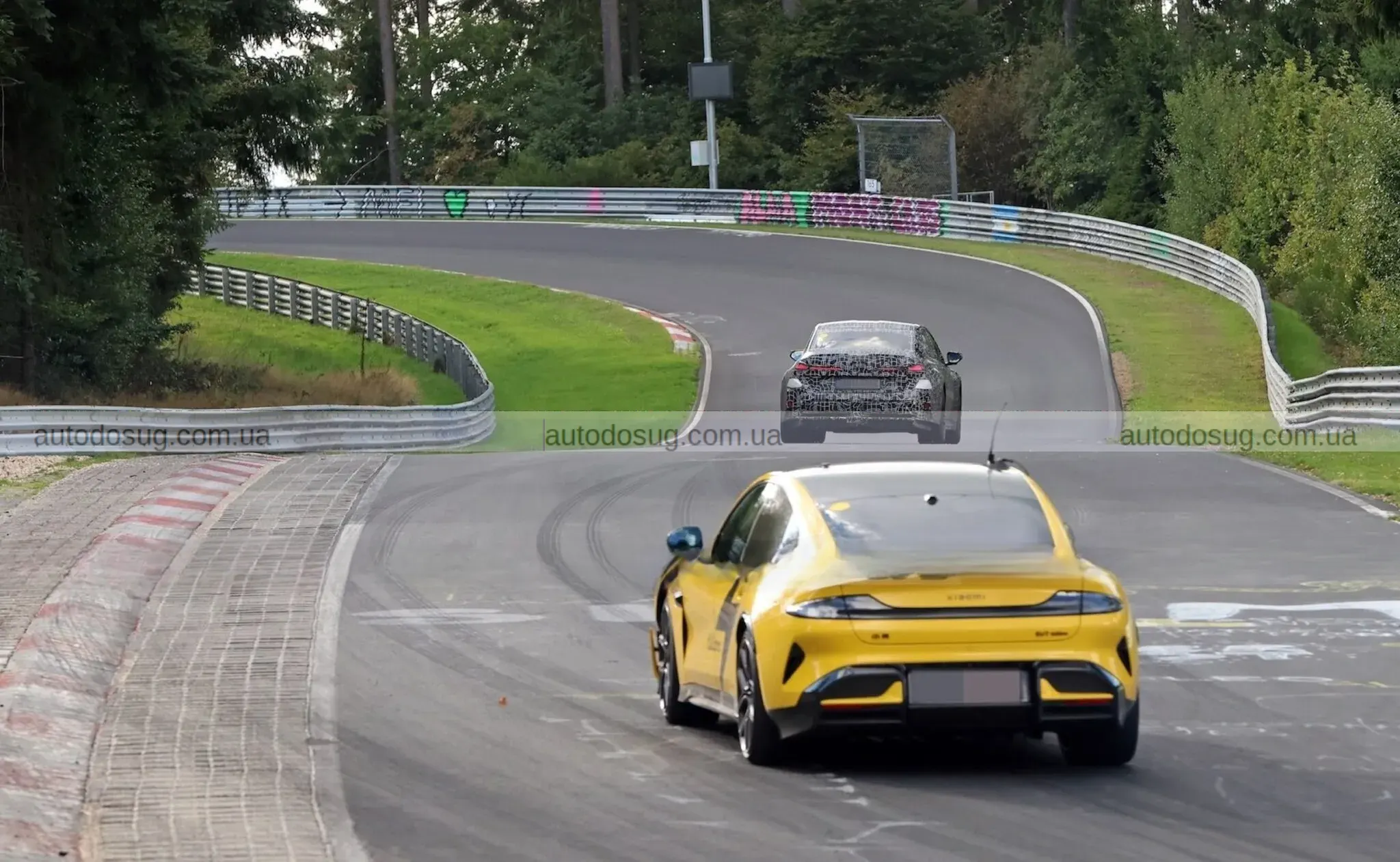 Електричний BMW M3 вже ковзає на Нюрбургрингу