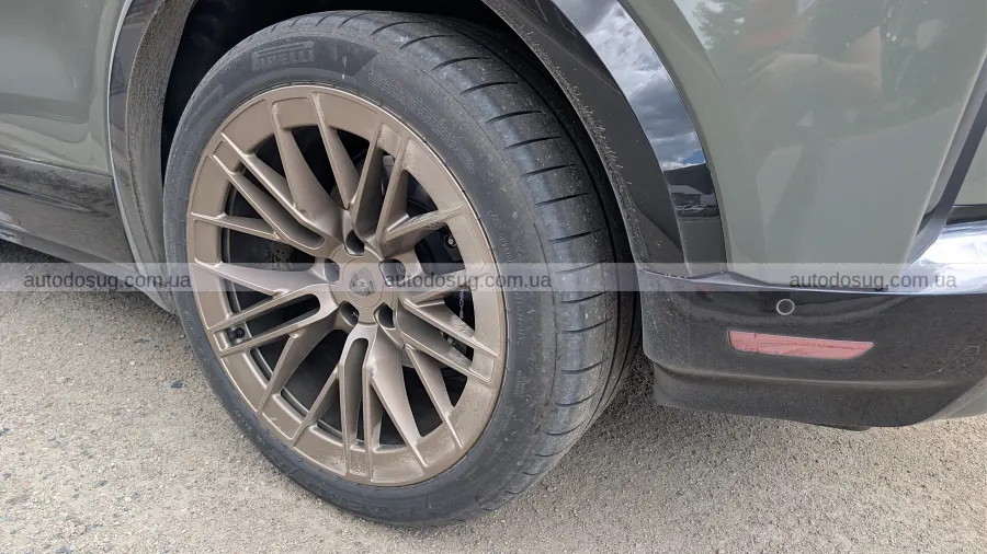 Електричний Cayenne вразив потужністю у 1139 к.с.