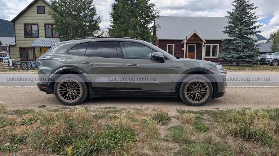 Електричний Cayenne вразив потужністю у 1139 к.с.