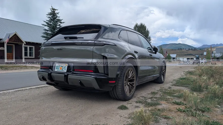 Електричний Cayenne вразив потужністю у 1139 к.с.