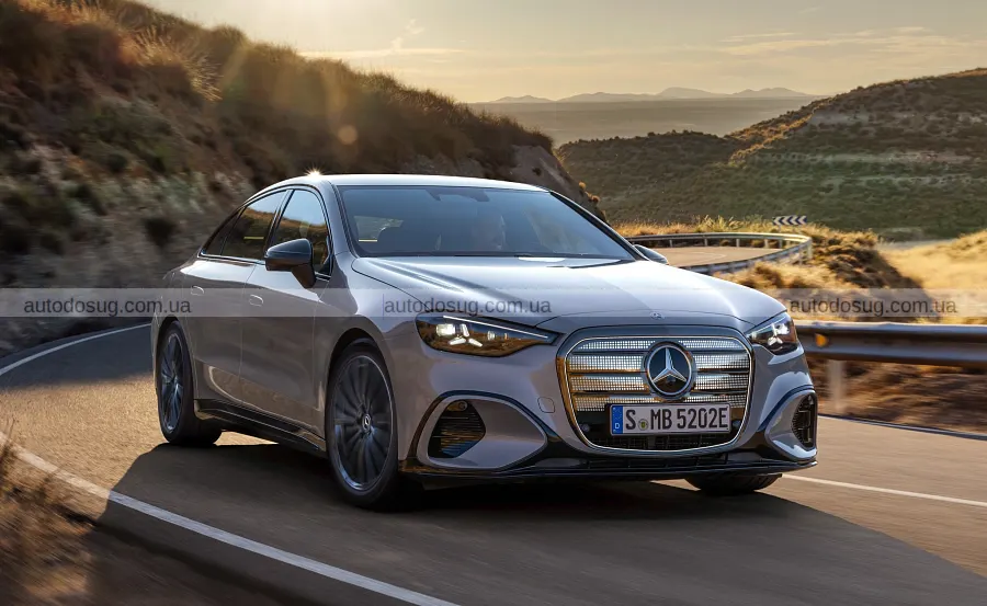 Електричний Mercedes C 300 зблизився з C 400