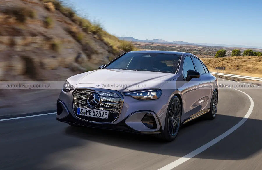 Електричний Mercedes C 300 зблизився з C 400