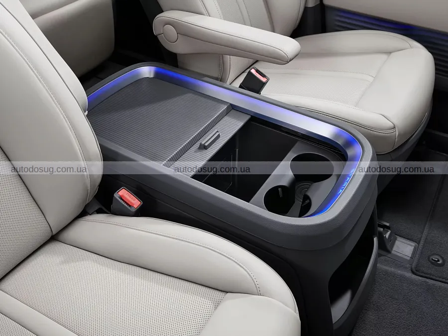 Hyundai привіз до Європи електричну Staria з цінником
