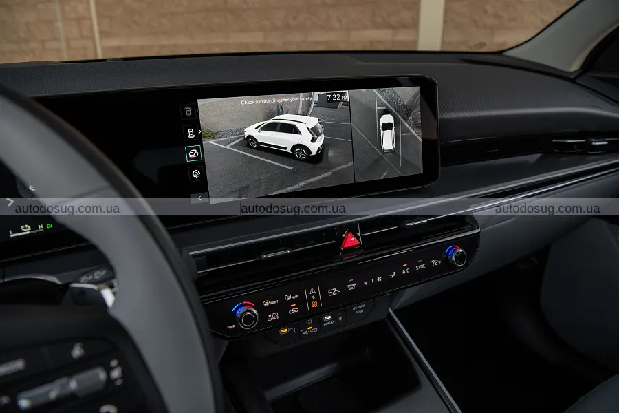 Kia Niro додав у ціні й став багатшим