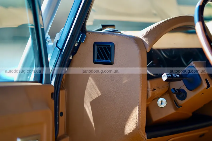 Класичний Defender отримав V8 від Corvette