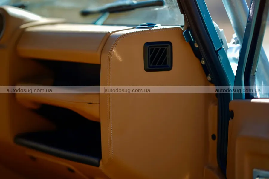 Класичний Defender отримав V8 від Corvette