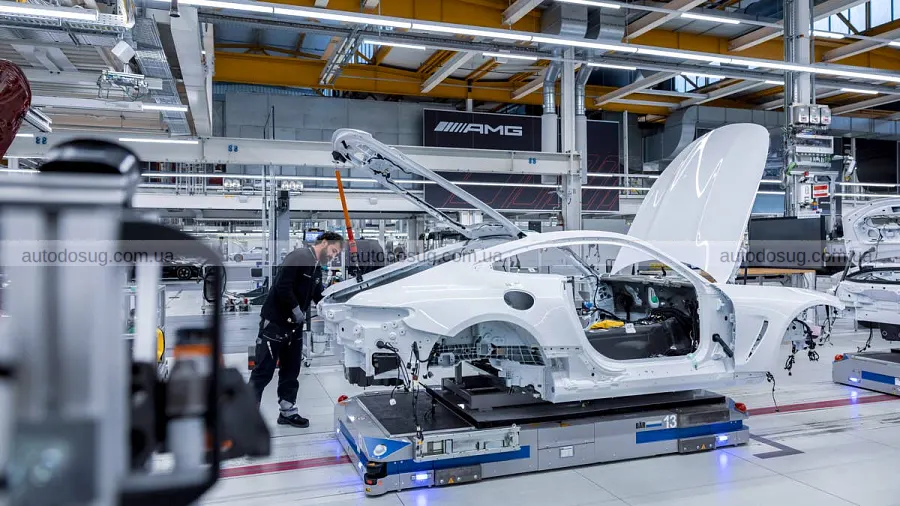 Mercedes-Benz заговорила про закриття заводів