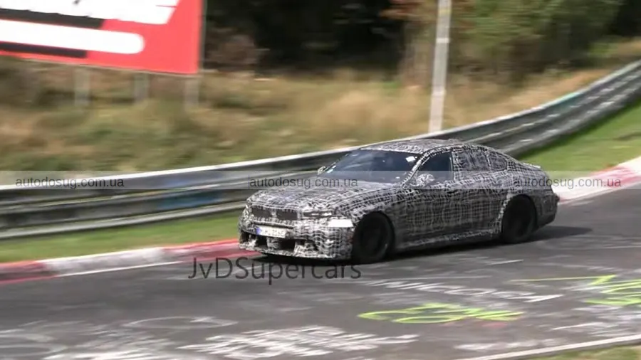 Нова BMW M5 показала зміни на Нюрбургрингу