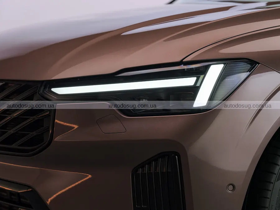 Нові PHEV Volvo проїжджають до 200 км