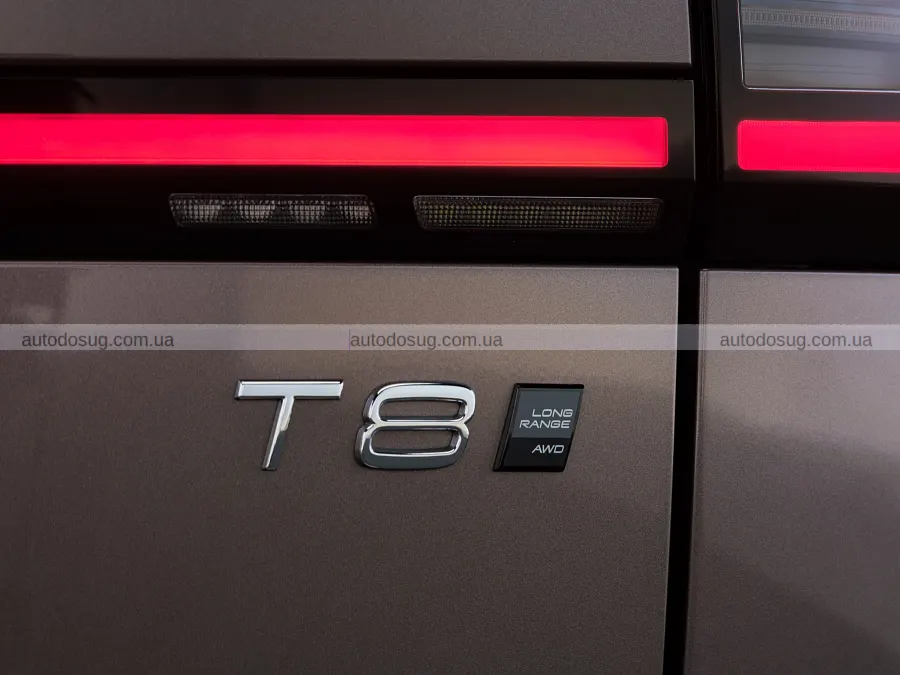 Нові PHEV Volvo проїжджають до 200 км