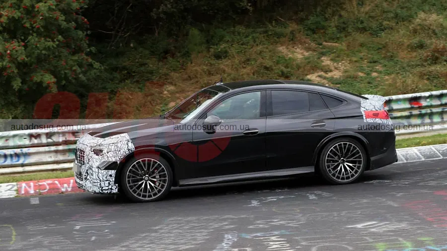 Новий AMG GLC вже виїхав на тести