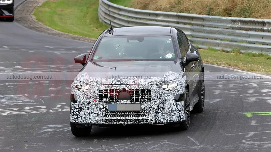 Новий AMG GLC вже виїхав на тести