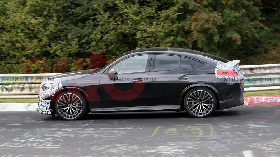 Новий AMG GLC вже виїхав на тести