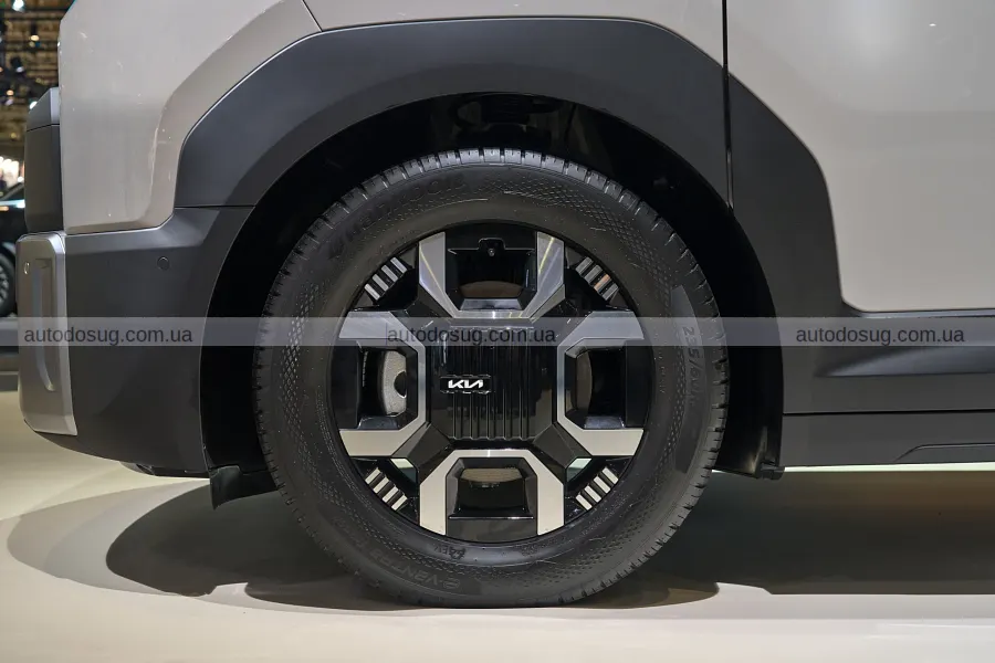 Новий Kia PV7 привіз більший кузов і 800 вольт