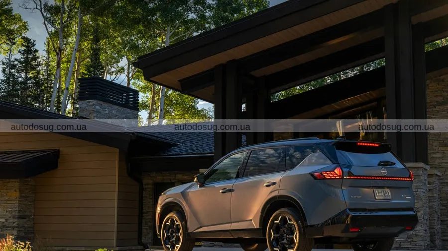 Новий Nissan Rogue Hybrid їде тихо, майже як EV
