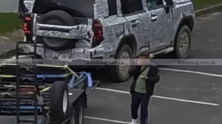 Новий Nissan Terrano виїхав на тести як гібрид