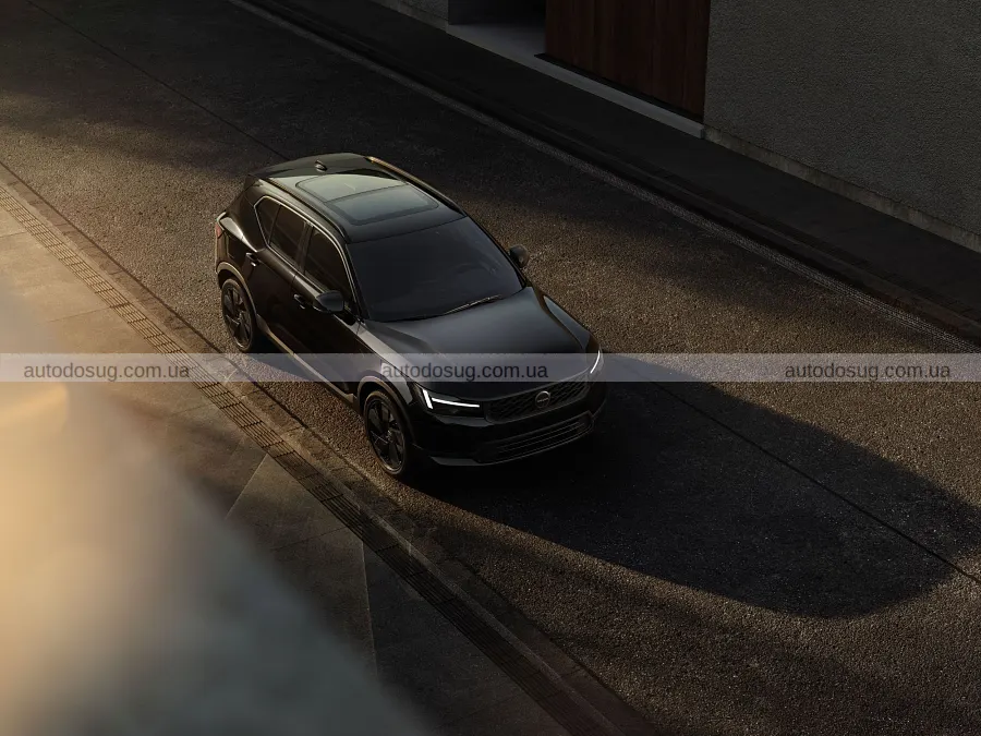 Оновлені Volvo XC40 та EX40 отримали новий салон