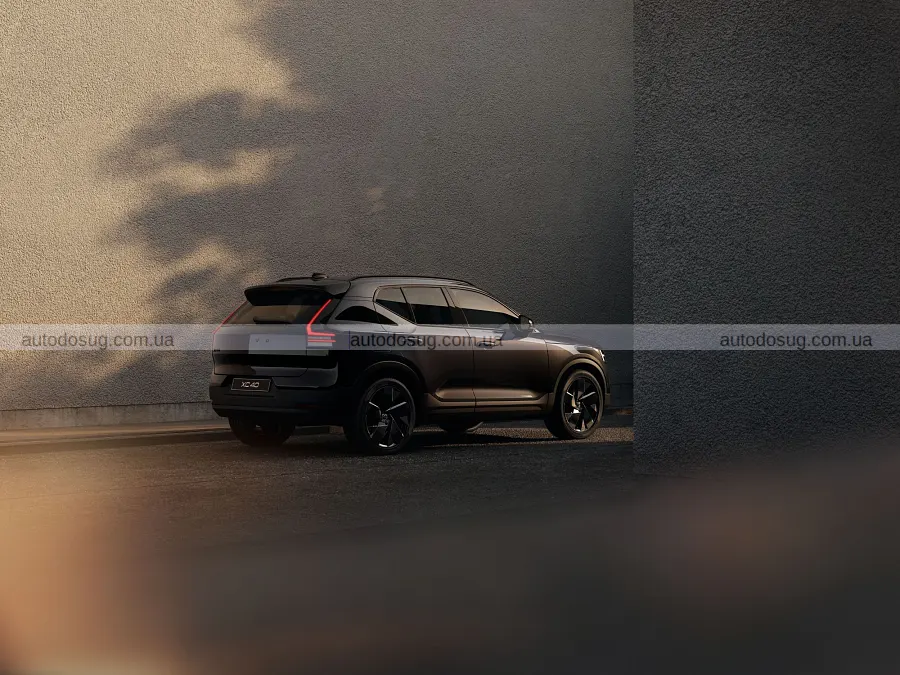 Оновлені Volvo XC40 та EX40 отримали новий салон