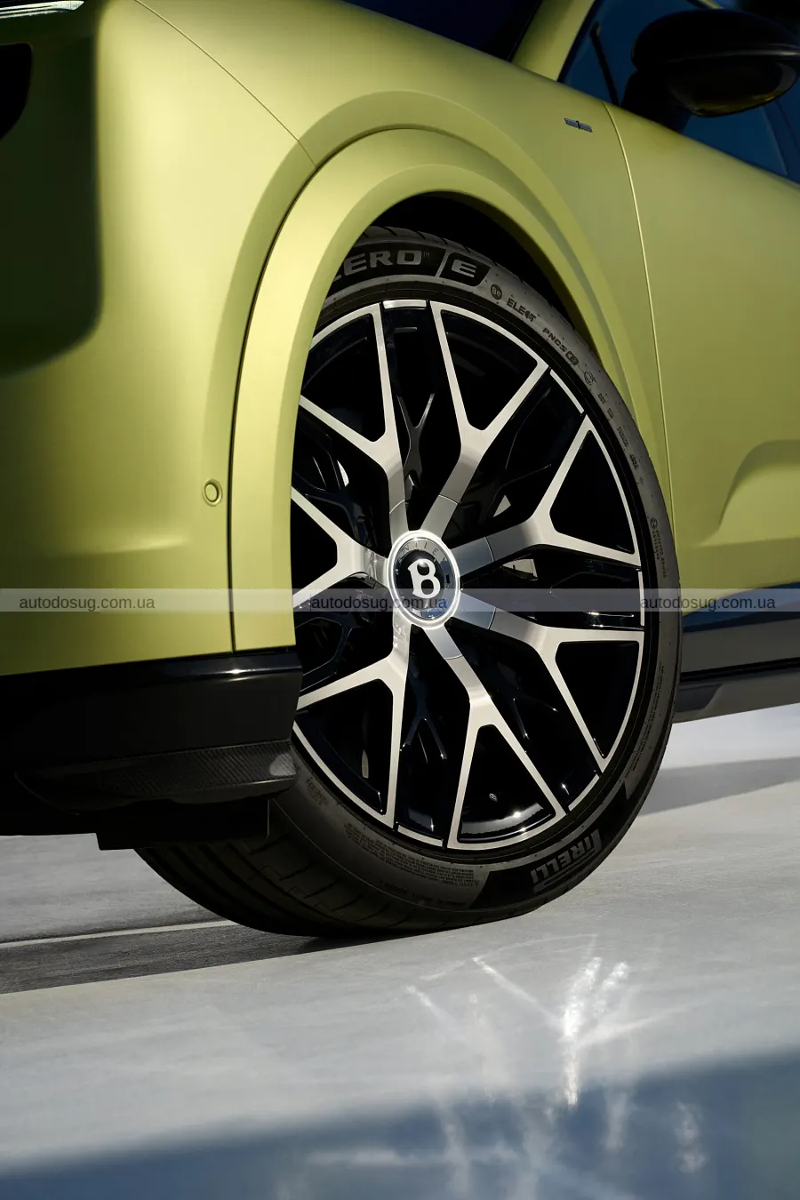 Перший електрокросовер Bentley відкрив нову еру