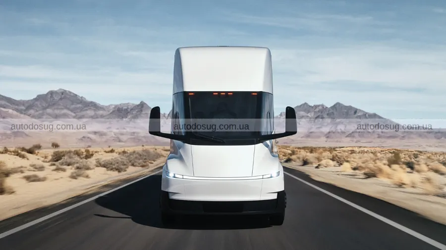 Tesla відкрила завод Semi в момент стрибка дизеля