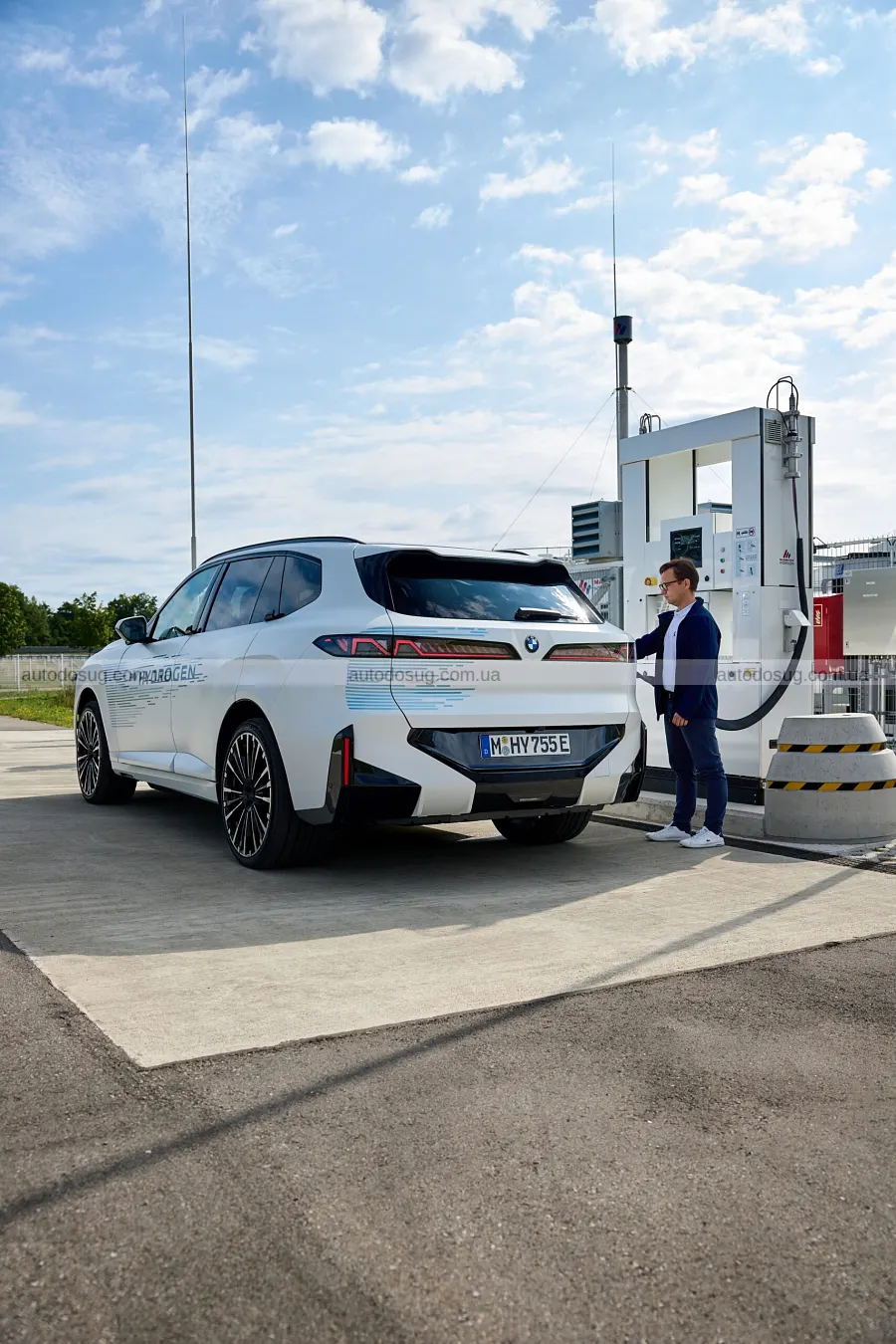 Водневий BMW iX5 наблизився до серійної версії