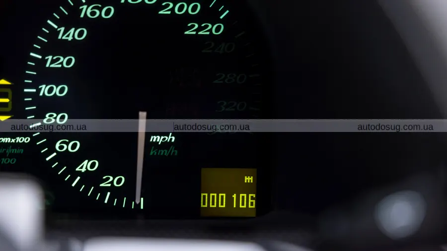 Ferrari F50 з пробігом 106 миль продадуть у Вегасі