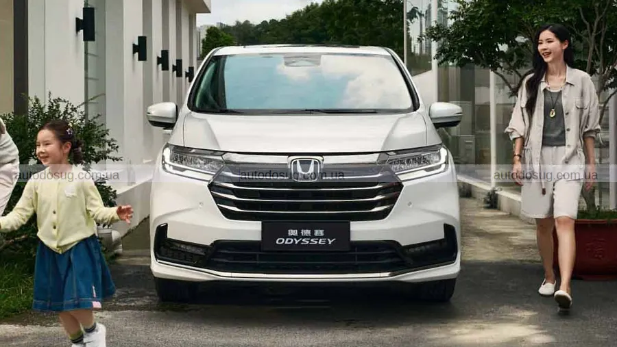Honda Odyssey подешевшав і отримав більший екран