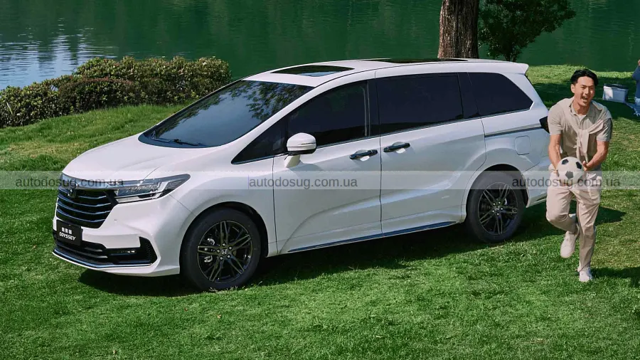 Honda Odyssey подешевшав і отримав більший екран