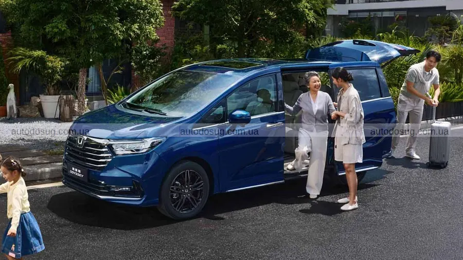 Honda Odyssey подешевшав і отримав більший екран