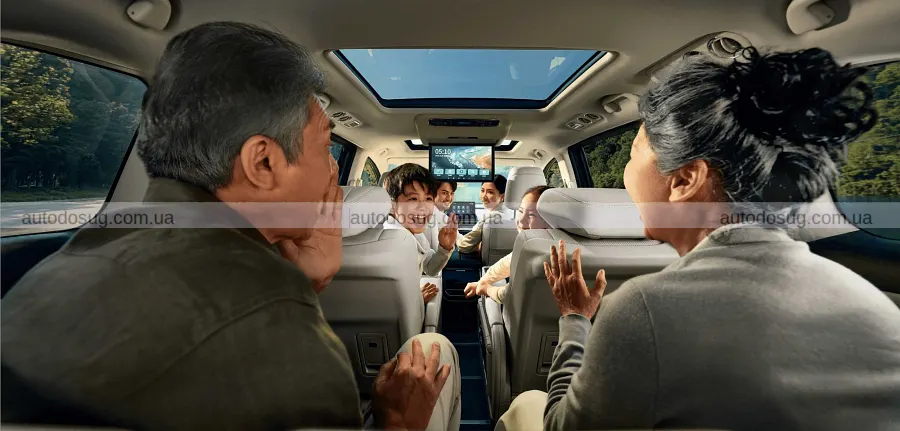 Honda Odyssey подешевшав і отримав більший екран