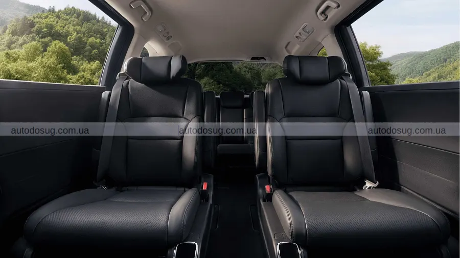Honda Odyssey подешевшав і отримав більший екран