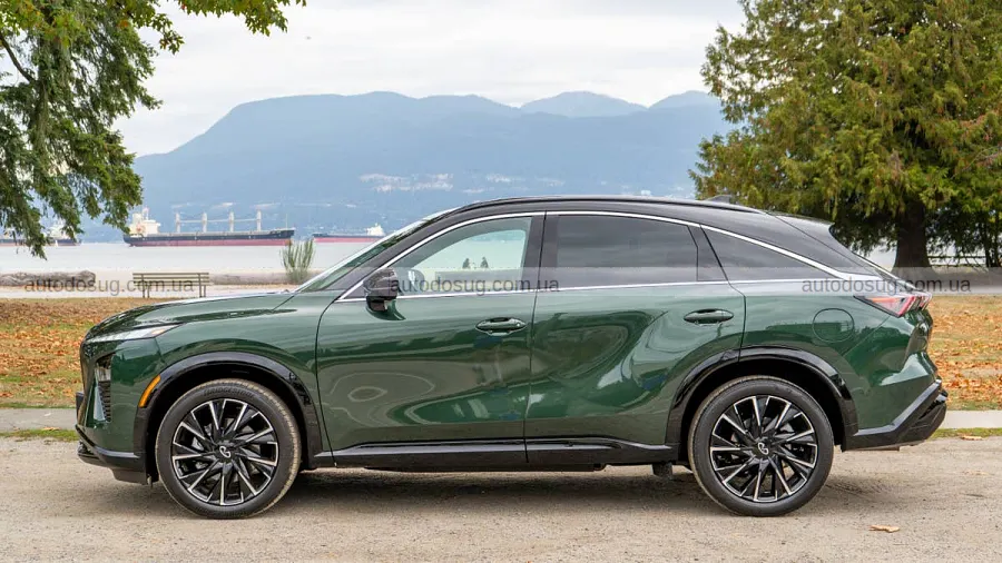 Infiniti готує нове повернення з седаном і SUV