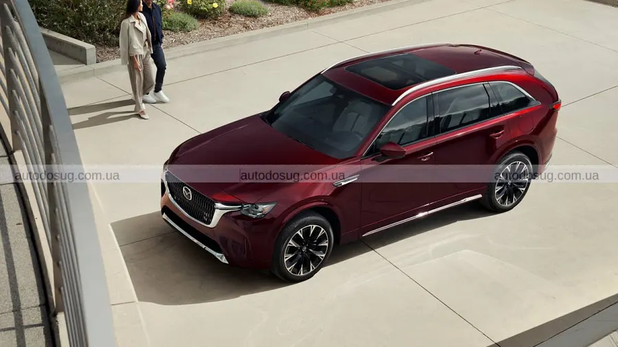 Mazda прибирає CX-70 і розширює CX-90