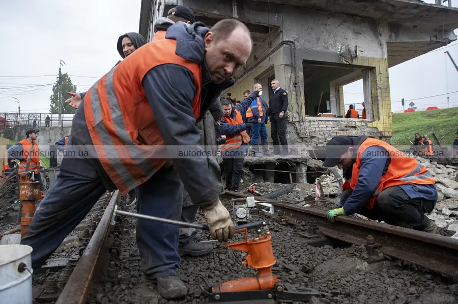 На «Чернігівській» триває відновлення після удару